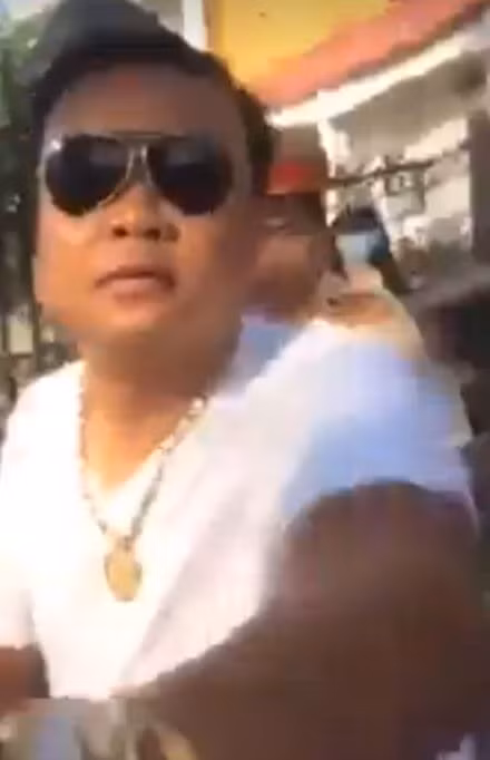 “Khong co chuyen Canh sat nhin nguoi vi pham bi danh, pha xe“