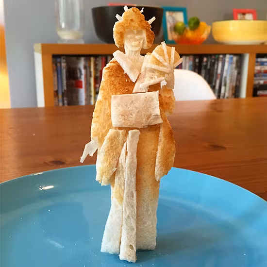 Sau khi những bữa sáng cầu kỳ, đẹp như tác phẩm nghệ thuật của ông bố Adam Perry được cư dân mạng lan truyền, rất nhiều người đã tỏ thái độ ngưỡng mộ, thán phục tài năng, sự khéo léo và trí tưởng tượng phong phú của Adam. Bên cạnh đó, họ cũng cảm động trước tình yêu vô bờ của anh dành cho con gái nhỏ đồng thời chúc cho gia đình của Adam ngày càng hạnh phúc hơn. (Nguồn Sina)