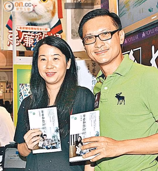 Có thể những đứa trẻ khác nói 3 lần đã nhớ nhưng Giá Hoa nói 300 lần mới nhớ. Thực sự, Trần Cẩm Hồng đã phải rất kiên trì. Mãi thành quen, cuối cùng Giá Hoa cũng có thể giao tiếp được với cha bằng tiếng nói, còn có thể nói chuyện điện thoại. Tuy nhiên, những chuyện rất đơn giản như rửa tay, tự mình đi vệ sinh cậu bé cũng phải mất đến 3 năm mới có thể hoàn thành. (Nguồn Youthwant)