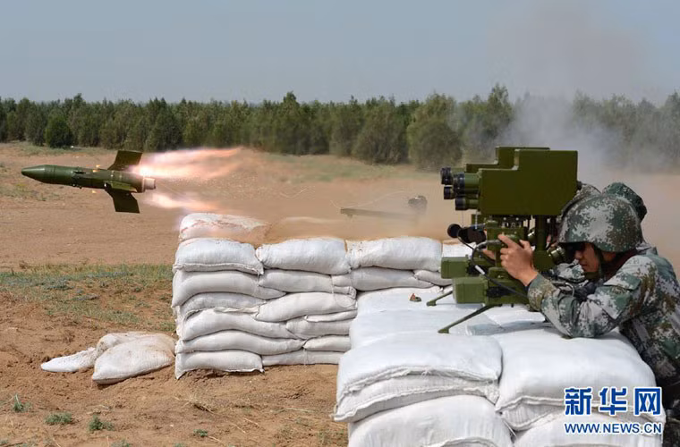 Tầm bắn của tên lửa khoảng 500-3.000m.