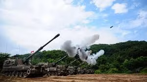 Ba Lan tập trung vào các hệ thống có tầm bắn mở rộng và khả năng phản ứng nhanh, những yếu tố được các quốc gia Đông Âu đánh giá cao do gần các khu vực bất ổn về địa chính trị. Với các hợp đồng đang triển khai, Ba Lan sẽ là một trong những nước sở hữu lực lượng pháo tự hành lớn nhất châu Âu, đưa quốc gia này trở thành một bên chủ chốt trong phòng thủ mặt đất trong NATO và Liên minh châu Âu. (Nguồn: PGZ, Army Recogniton, Wikipedia...).