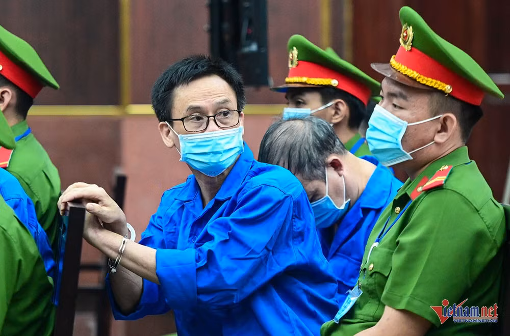 Hai cuu Cuc truong cuc Dang kiem duoc de nghi giam an