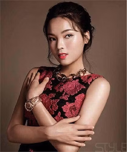 Bat ngo thon gon, Ky Duyen dinh nghi van “dao keo”-Hinh-2