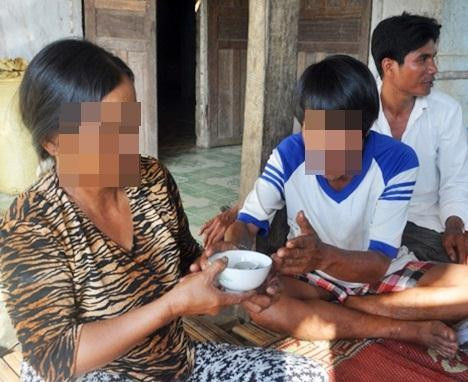 Anh Đinh Văn Bình và bà Đinh Thị Nga đã xóa bỏ hiềm khích với nhau.