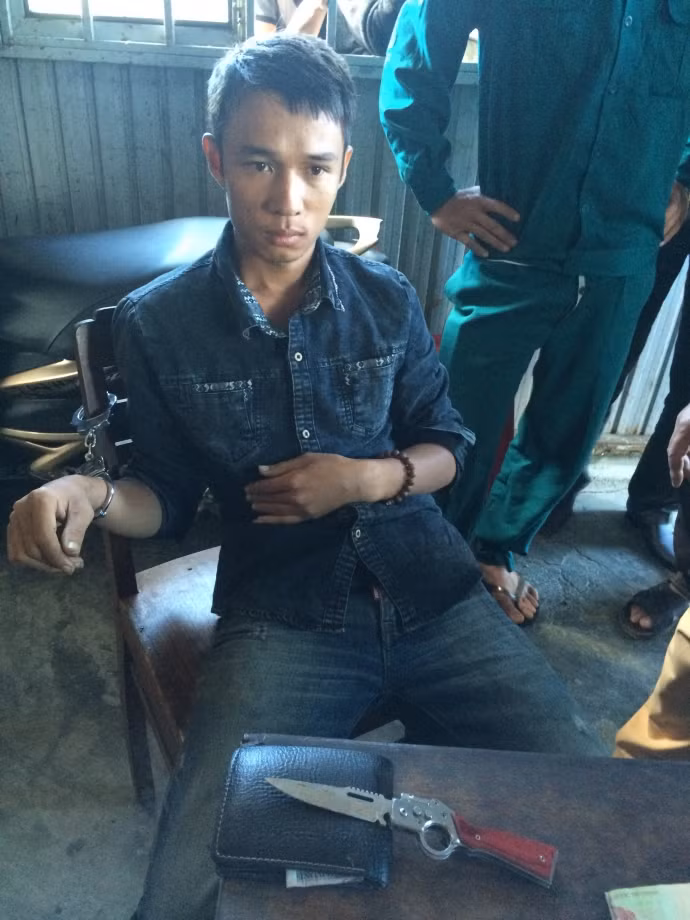 Trang dem truy bat bang cuop taxi tren deo Lo Xo-Hinh-2