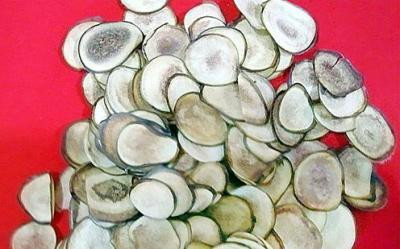 Dù ngốn tiền, những loại đặc sản tẩm bổ vẫn được săn lùng. Một lạng nhung hươu loại 1 được rao bán tới 1,3 triệu đồng, trung bình, món quà biếu cũng mất đến vài triệu, thậm chí cả chục triệu đồng.