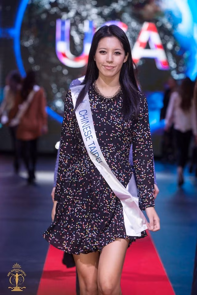 Soi nhan sac xau kho do cua thi sinh HH Sieu quoc gia-Hinh-3