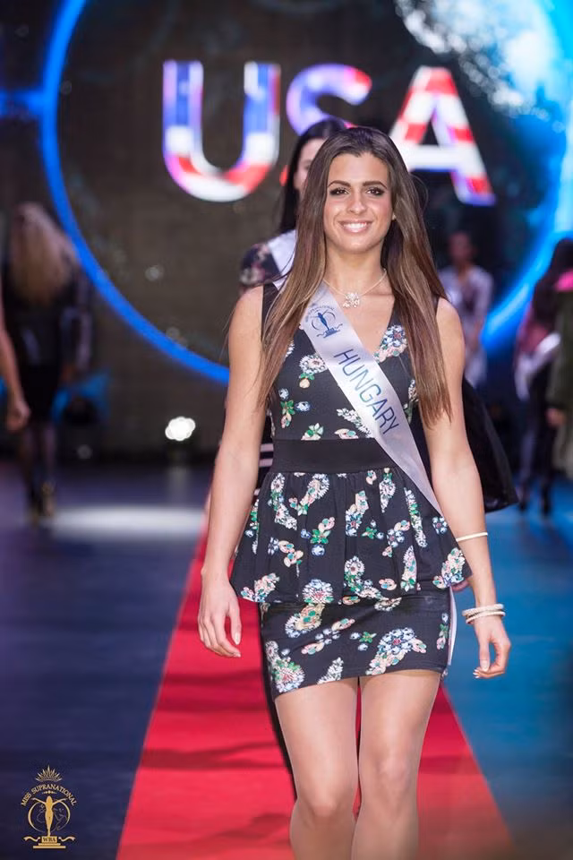 Soi nhan sac xau kho do cua thi sinh HH Sieu quoc gia-Hinh-4