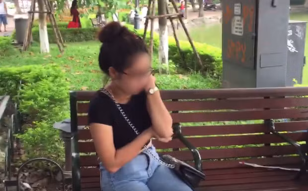 Cai ket dang cua "hot girl" ban tam lua dao o Ho Guom