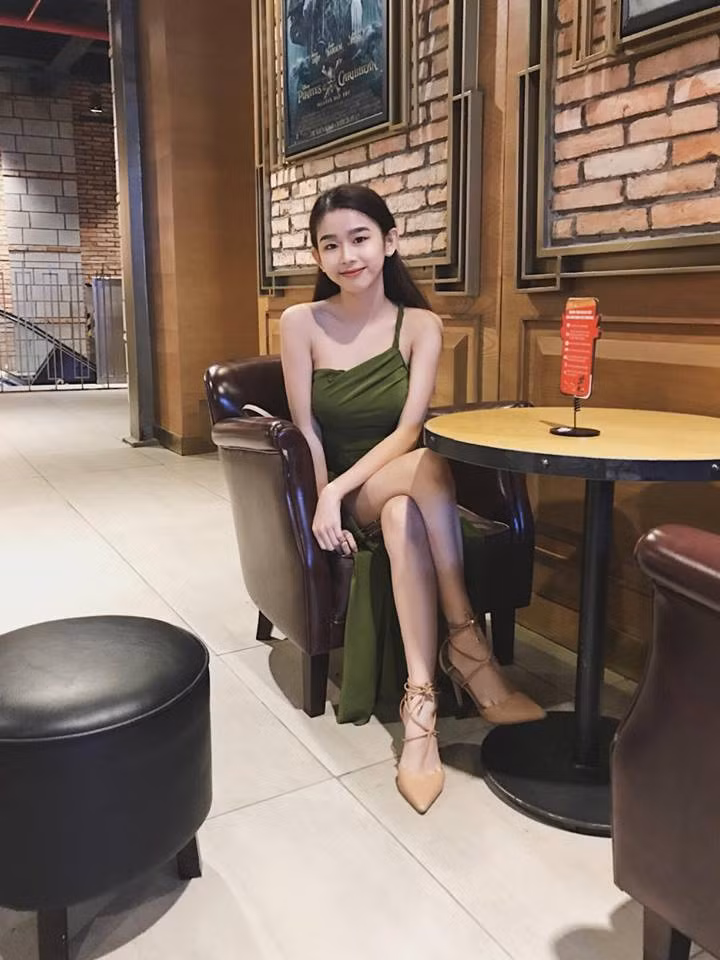 Thật khó tin đây là vóc dáng một bà mẹ bỉm sữa.