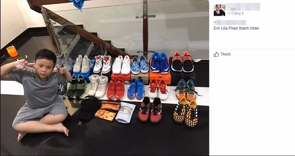Không chỉ P.N có đam mê và am hiểu về giày, em trai cậu cũng chung sở thích với anh trai.