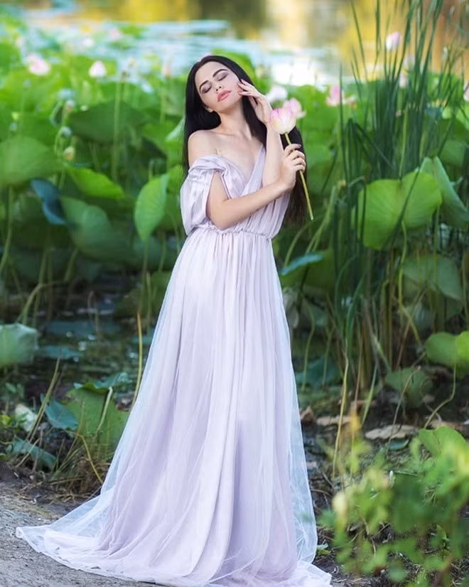 Bộ ảnh gợi cảm của Natalia Gurova đang gây bão cộng đồng mạng.