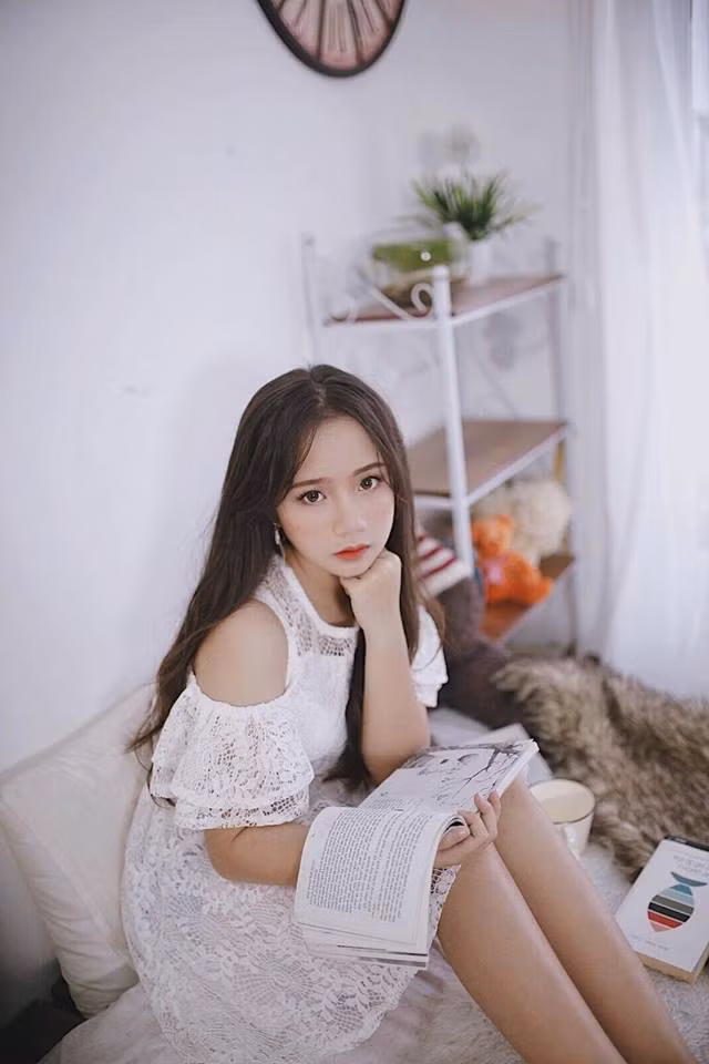 Cô bạn cũng thường hay quay video ứng dụng về âm nhạc, trò chơi trên mạng xã hội.