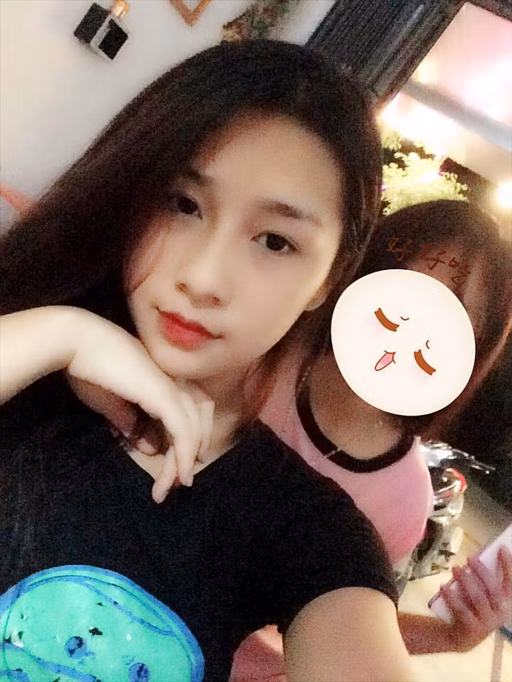 Cùng ngắm thêm những hình ảnh đáng yêu của cô bạn Lào Cai.