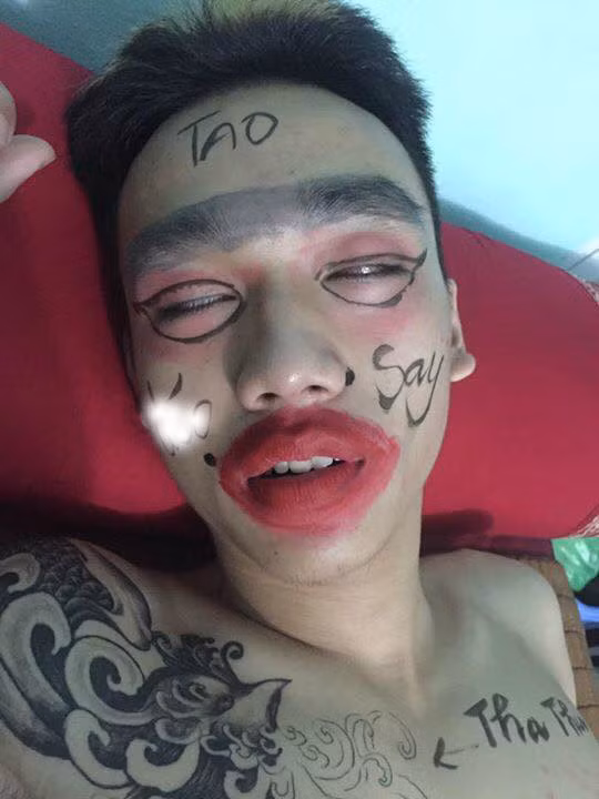 Còn đây là cách các bà vợ của năm trị chồng say rượu.