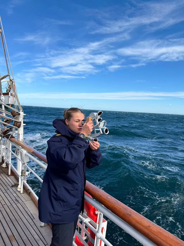 Công chúa Leonor sinh ngày 31/10/2005, là con gái đầu lòng của Vua Felipe VI và Hoàng hậu Letizia. Ảnh: HC.