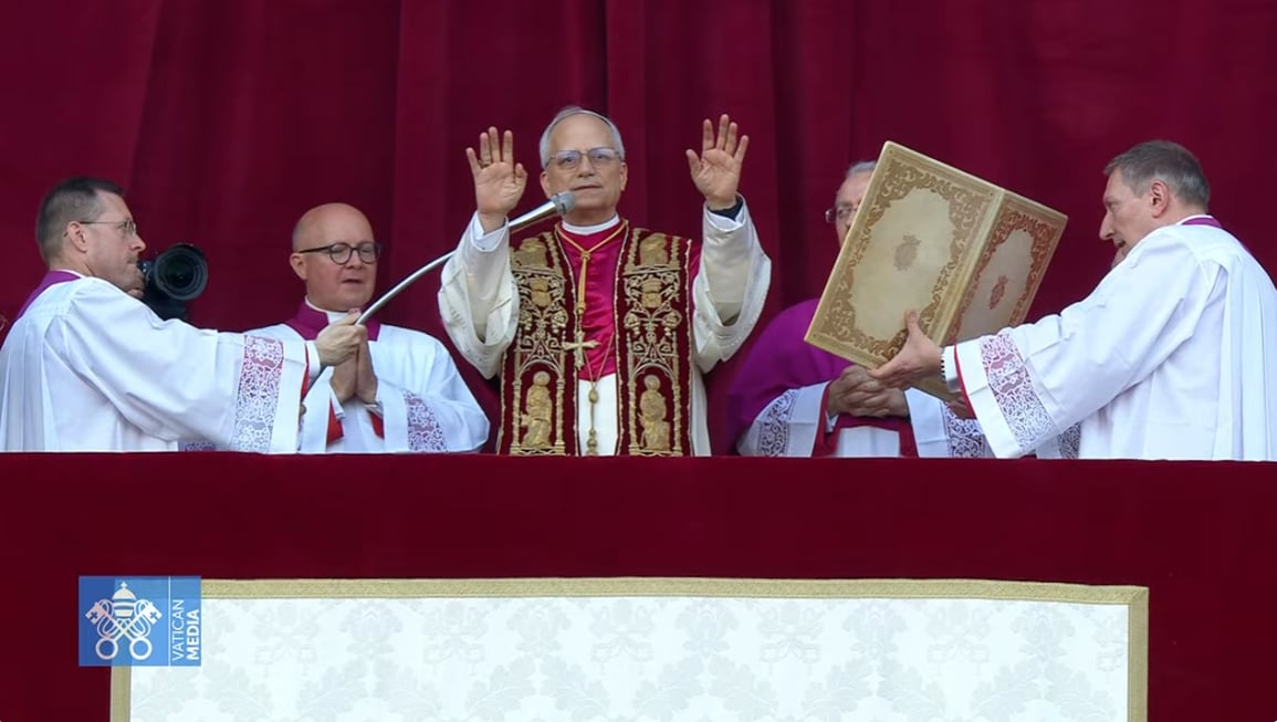 Nhiều lãnh đạo thế giới, trong đó có Tổng thống Mỹ Donald Trump và Thủ tướng Đức Friedrich Merz,... đã gửi lời chúc mừng tân Giáo hoàng. Ảnh: Vatican Media.