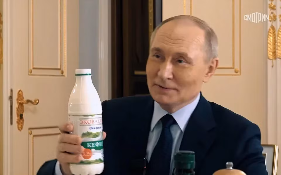 Tong thong Nga Putin he lo noi o ben trong Dien Kremlin-Hinh-2