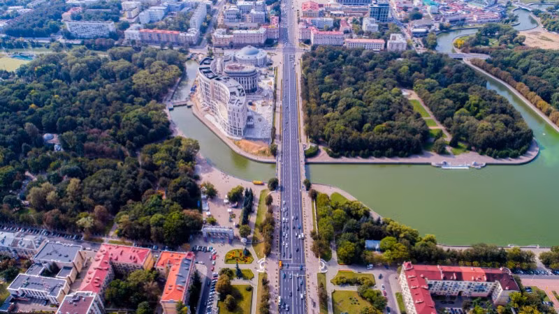 "Đại lộ Độc lập" ở Minsk là một trong những con phố dài nhất ở Belarus. Tên của con phố này đã được đổi 14 lần. Ảnh: Shutterstock.