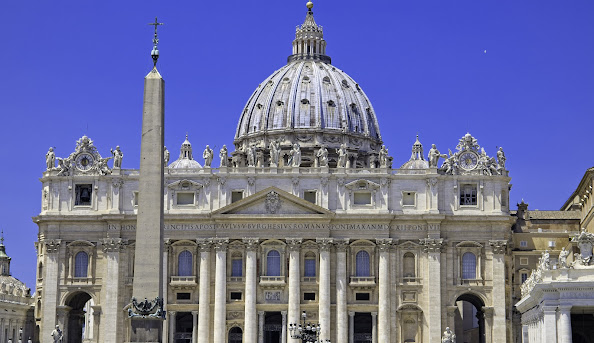 Vương cung thánh đường Thánh Peter ở Vatican là một trong những nhà thờ lớn nhất và quan trọng nhất trên thế giới. Ảnh: Wikipedia.