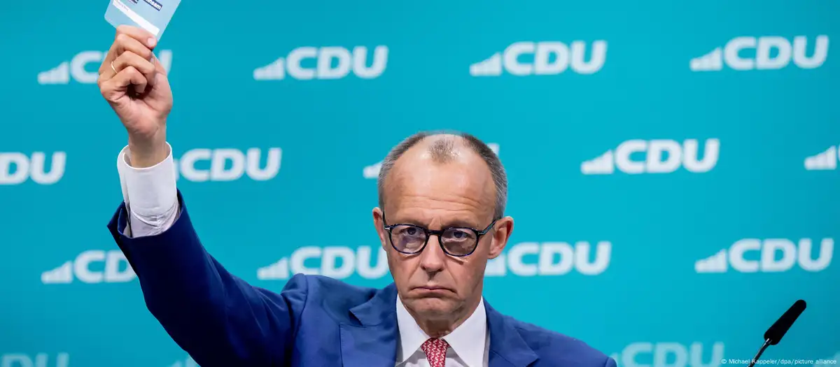 Sau khi phục vụ một nhiệm kỳ tại Nghị viện Châu Âu (1989-1994), ông Friedrich Merz được bầu vào Quốc hội liên bang Đức, nơi ông khẳng định mình là một chuyên gia trong chính sách tài chính hàng đầu trong CDU. Ảnh: DPA.