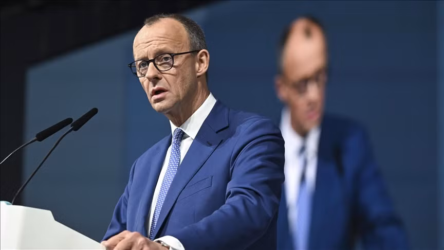 Không chỉ là một luật sư doanh nghiệp, Friedrich Merz còn là một phi công tư nhân được cấp phép và sở hữu hai chiếc máy bay. Ảnh: AA.