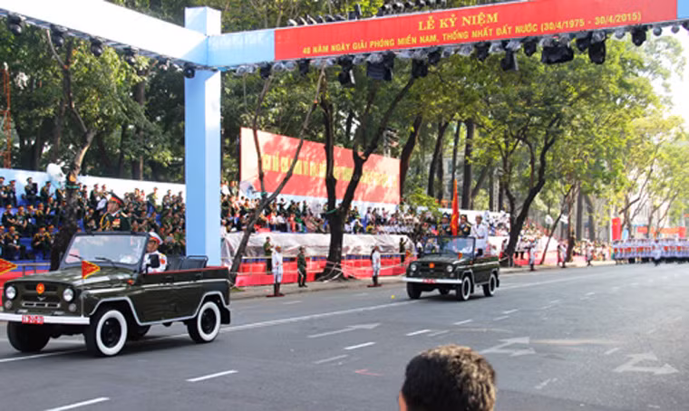 Xe khối chỉ huy Quân đội Nhân dân Việt Nam.