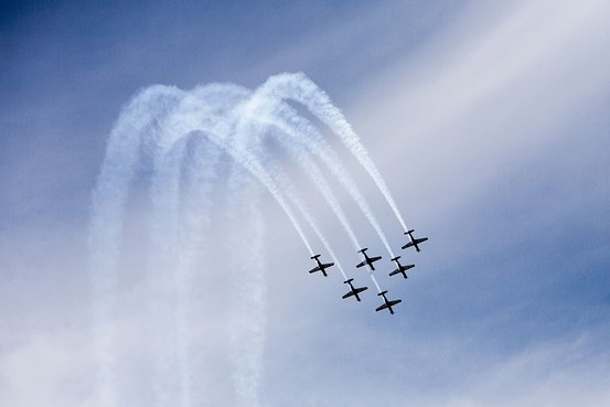 Xét về mặt lực lượng và trang bị, Indonesia không có gì nổi trội so với quốc gia có sức mạnh quân sự đứng thứ 2 Đông Nam Á là Việt Nam. Tuy nhiên, Indonesia lại có nền công nghiệp quốc phòng rất mạnh, tự sản xuất được cả... máy bay và xuất khẩu nhiều loại vũ khí cho các nước trong khu vực. Nguồn ảnh: Airshow.