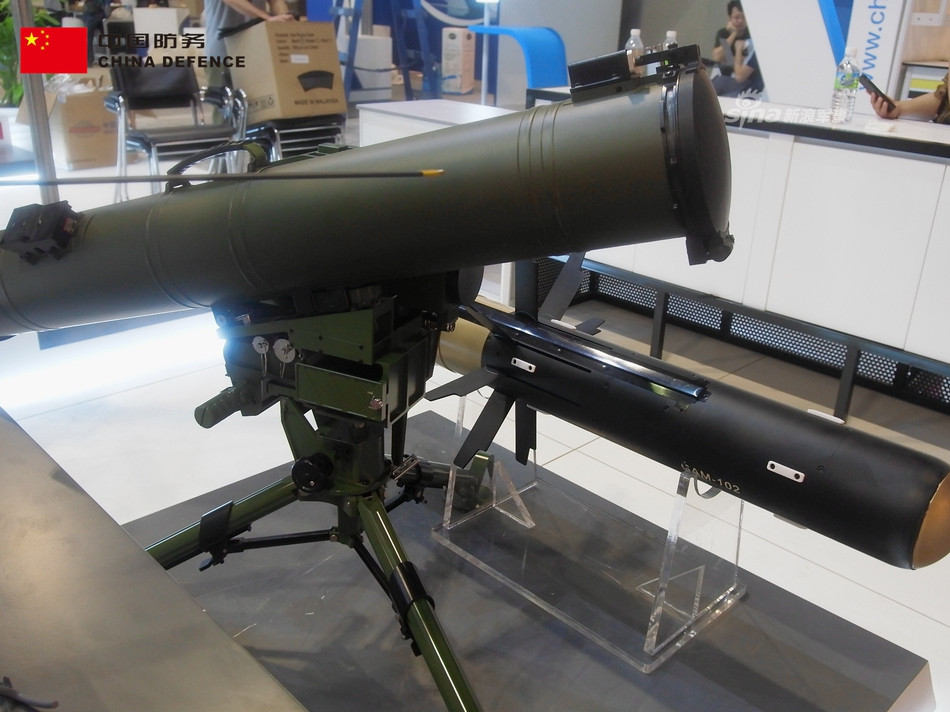 Theo thông số kỹ thuật, một hệ thống máy tính có thể điều khiển được tối đa 16 tên lửa GAM-102 cùng các ống phóng, điều này đồng nghĩa với việc một xe chiến đấu bộ binh có thể điều khiển cùng lúc nhiều tổ hợp phóng tên lửa loại này. Nguồn ảnh: Sina.