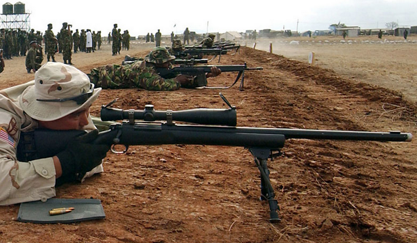 Được thiết kế và sản xuất bởi hãng Remington Arm, tổng cộng đã có 15.000 khẩu M24 được sản xuất trong thời gian từ năm 1988 tới năm 2000. Những khẩu M24 này có sức công phá trung bình, tuy nhiên tên tuổi của nó lại tới từ độ ổn định và tin cậy cực cao mà nó mang lại. Nguồn ảnh: Wiki.