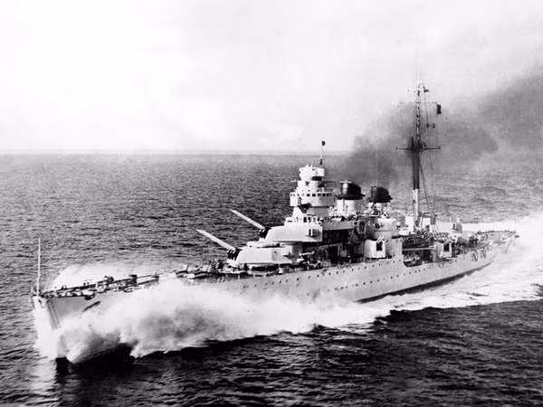 Khẩu pháo này được Hải quân Italy sử dụng làm vũ khí chính trên các tàu khu trục lớp Duca degli Abruzzi, Condottieri và là vũ khí phụ trên các tàu thiết giáp hạm Littorio. Nguồn ảnh: Pinterest.