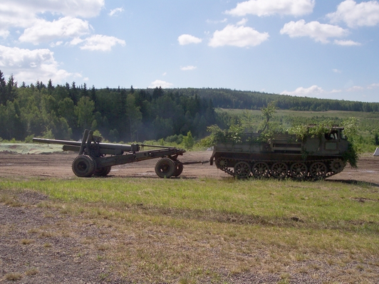 Tốc độ tối đa của xe chỉ vào khoảng 40 km/h khi di chuyển trên đường bằng và khoảng 27 km/h khi di chuyển trên địa hình xấu. Nguồn ảnh: Datviet.
