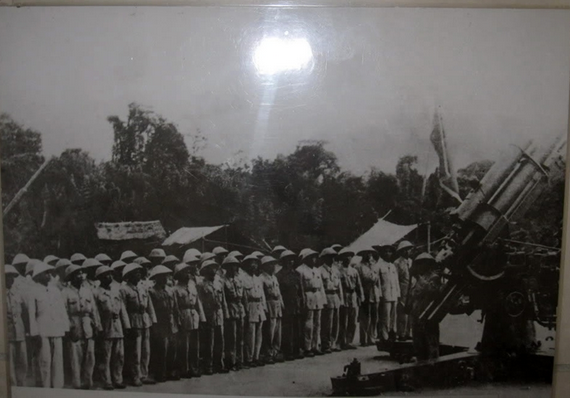 Cũng giống với các loại vũ khí khác mang "chuẩn Đức" được Liên Xô viện trợ, càng về sau pháo 88 càng thiếu linh kiện thay thế và đạn dược nên dần dần cũng bị loại bỏ hết khỏi biên chế của ta. Nguồn ảnh: PKKQ.