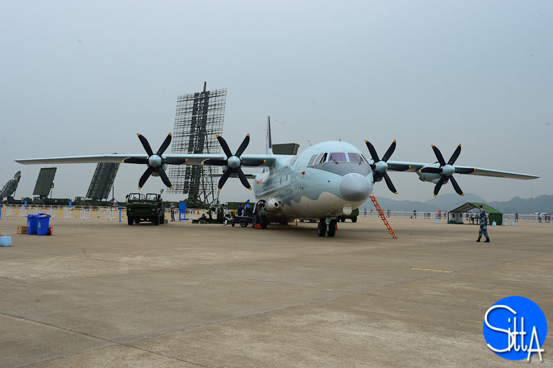 Một điều đáng ngạc nhiên mà ít ai biết tới đó là phía Myanmar đã từng mua 1 chiếc Y-9 của Trung Quốc. Trong khi đó, phía Trung Quốc mới chỉ có tổng cộng khoảng 20 chiếc Y-9 phục vụ trong toàn quân. Nguồn ảnh: Sitta.