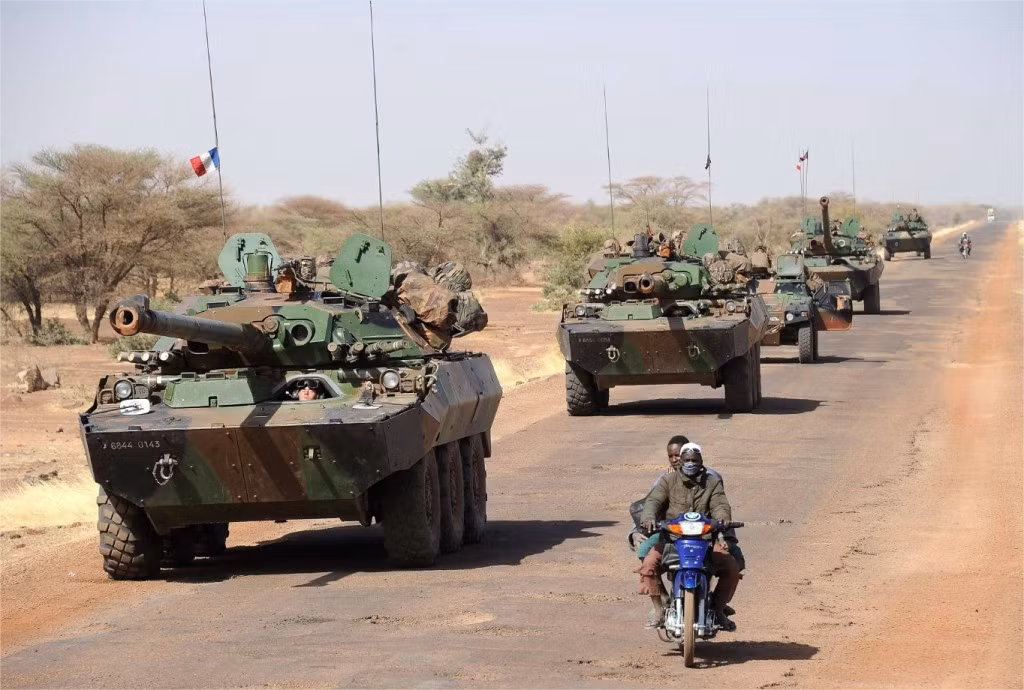 Ngoài ra, còn có Morocco sở hữu khoảng 198 chiếc và Qatar sở hữu 12 chiếc thiết giáp lai pháo tự hành chống tăng loại này. Nguồn ảnh: Pinterest.