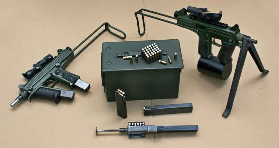 Tuy nhiên, do sử dụng cỡ đạn đặc biệt 6,5x25mm, khẩu súng này có khả sơ tốc đầu nòng cực cao, lên tới 830 mét/giây. Đây là sơ tốc đầu nòng tương đương với các loại súng trường tấn công ngày nay. Nguồn ảnh: Pinterest.