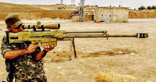 Khẩu súng này là một trong những khẩu súng bắn tỉa Trung Quốc đã được thực chiến tại chiến trường Syria. Tầm bắn tối đa của Zijiang M99 lên tới 1700 mét và có sơ tốc đầu nòng khoảng 800 mét/giây. Nguồn ảnh: Pinterest.