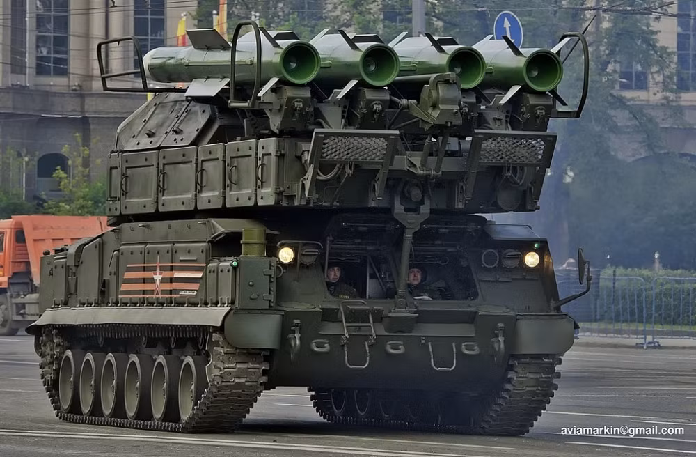 Tên lửa phòng không Buk-M2.