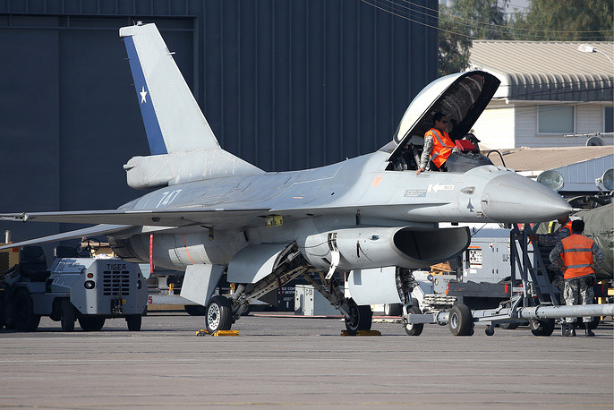Chiến đấu cơ F-16 Fighting Falcon của Không quân Chile cũng có mặt ở triển lãm năm nay. Nguồn ảnh: TASS.