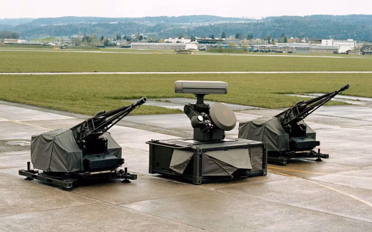 Rheinmetall cho biết quốc gia mua tổ hợp này đã xin phép được giấu tên trong thỏa thuận mua bán của mình. Tuy nhiên, Rheinmetall cũng không phủ nhận việc đây có thể là một quốc gia trong khu vực Đông Nam Á. Nguồn ảnh: Wiki.