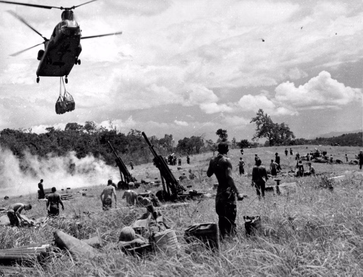 Trong số đó, loại trực thăng vũ trang AH-1G Cobra của Mỹ là loại trực thăng có số giờ bay nhiều nhất, lên tới 1.038.969 giờ bay tham chiến. Nguồn ảnh: Flickr.