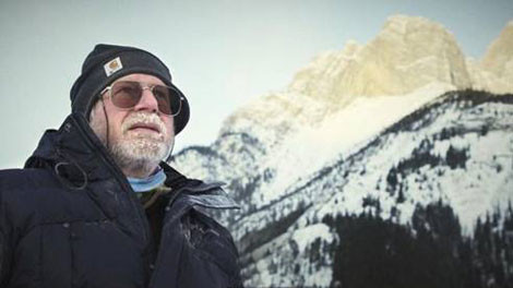 Ông Alan Ernst. Ông Alan Ernst.