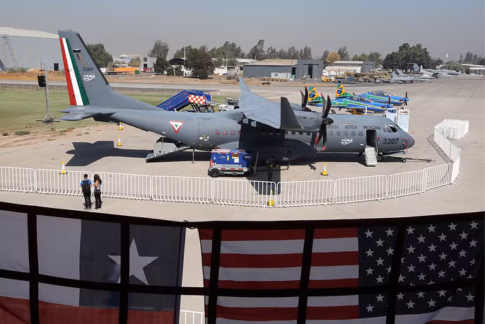 EADS CASA C-295 hai động cơ, đây là loại máy bay vận tải quân sự đa dụng, được chế tạo bởi Tây Ban Nha, hiện tại Việt Nam cũng là một trong những quốc gia sở hữu dòng máy bay này. Nguồn ảnh: TASS.