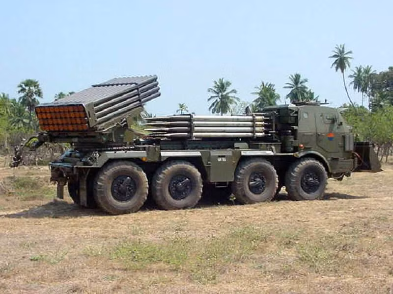 Đặc biệt, loại pháo phản lực Krizhna-R tương thích với RM-70 có khả năng phóng ra 4 quả mìn chống tăng trong mỗi phát bắn có tầm bắn lên tới 19,5 km, giúp rải những bãi mìn chống tăng ở khoảng cách cực lớn. Nguồn ảnh: Wiki.