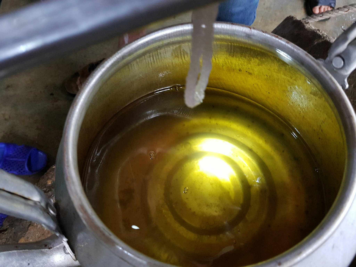 Vẫn chưa rõ nguyên nhân giếng khoan có dầu