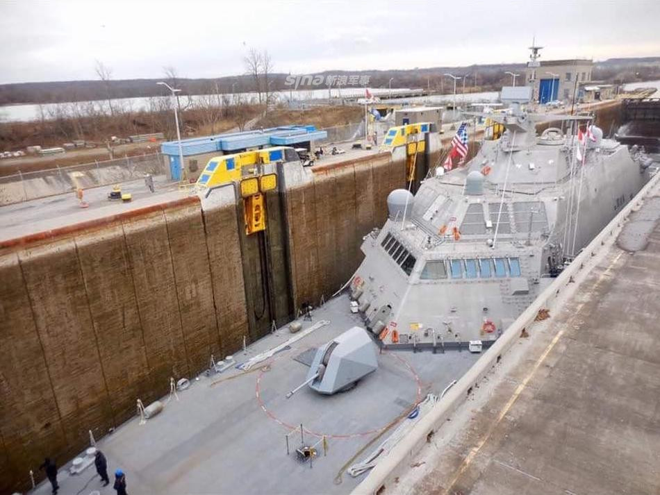 USS Litte Rock có độ giãn nước tối đa 3900 tấn, dài 115,3 mét, lườn rộng 17,5 mét và có độ mớm nước 4 mét. Tàu được trang bị 2 động cơ tua-bin khí Rolls Royce cho phép nó có thể chạy được với tốc độ tối đa 45 hải lý tương đương với 83 km/h. Nguồn ảnh: Sina.