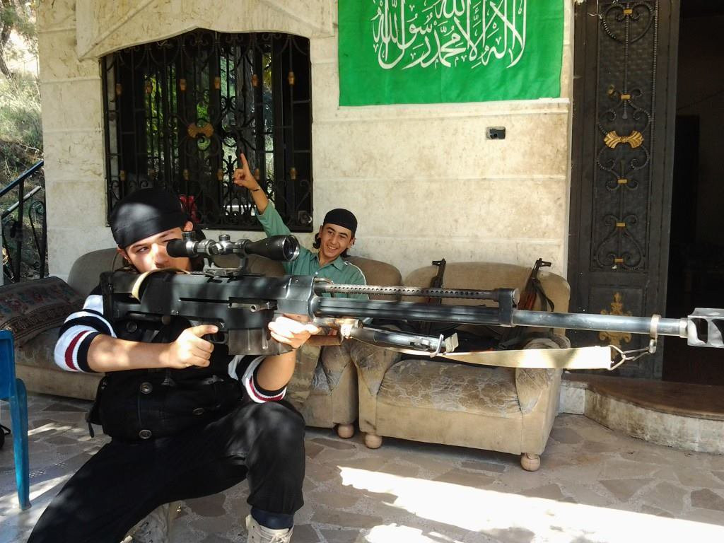 Zijiang M99 bao gồm 2 biến thể bao gồm M99-II - biến thể cải tiến khả năng giảm giật, giúp súng tăng tốc độ bắn và phiên bản M06 được thiết kế kiểu bullpup, giúp súng có khả năng bắn xa hơn và có sơ tốc đầu nòng của viên đạn lớn hơn. Nguồn ảnh: Freesyria.