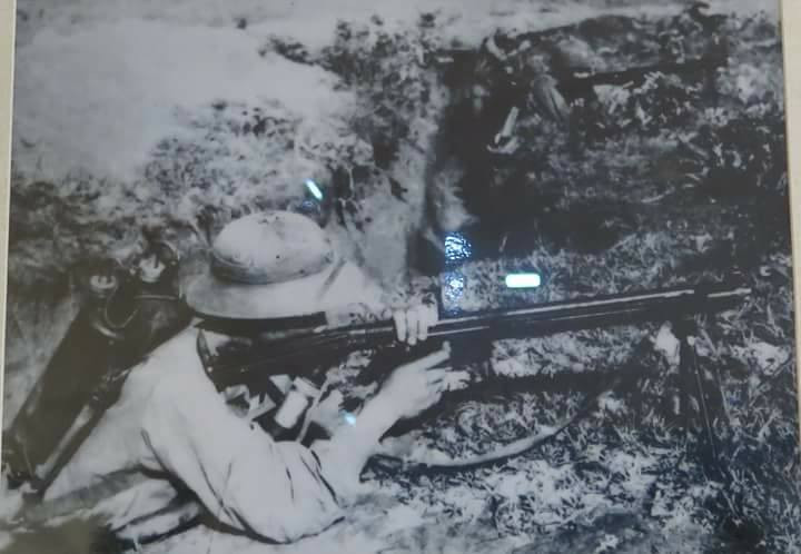 Súng phun lửa LPO-50 cũng là thứ vũ khí đã từng nằm trong biên chế chính thức của Quân đội Nhân dân Việt Nam. Chỉ có điều loại vũ khí này được sử dụng khá hạn chế. Nguồn ảnh: VMF.