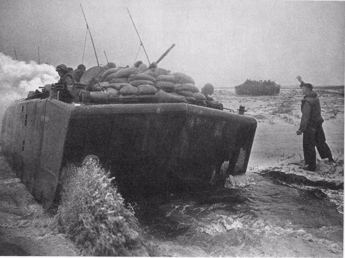 Cuộc đổ bộ có sự tham gia của khoảng 1.000 binh lính và sĩ quan Mỹ. Nguồn ảnh: Flickr.