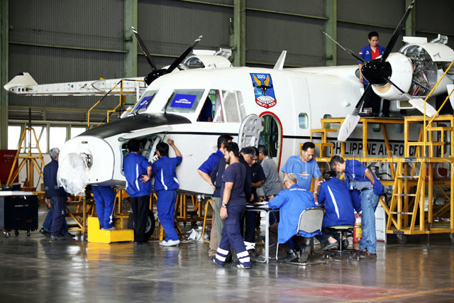 Thái Lan cũng nhập khẩu một loại máy bay do Indonesia sản xuất, đó là loại máy bay CN-212-400. Đây là loại máy bay vận tải được sử dụng trong cả lĩnh vực quân sự và dân sự. Nguồn ảnh: Pakistanpk.